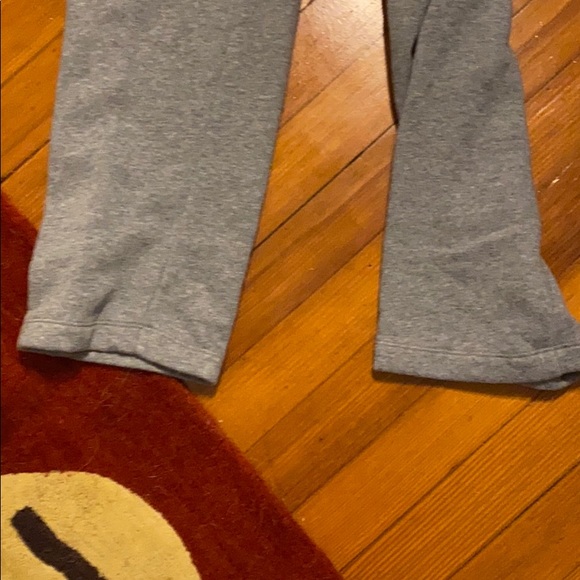 Nike sweatpants - Picture 3 of 3